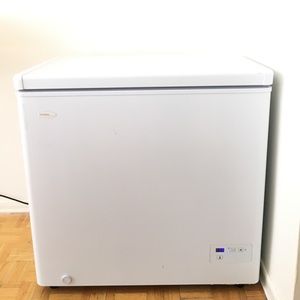 Danby Deep freezer